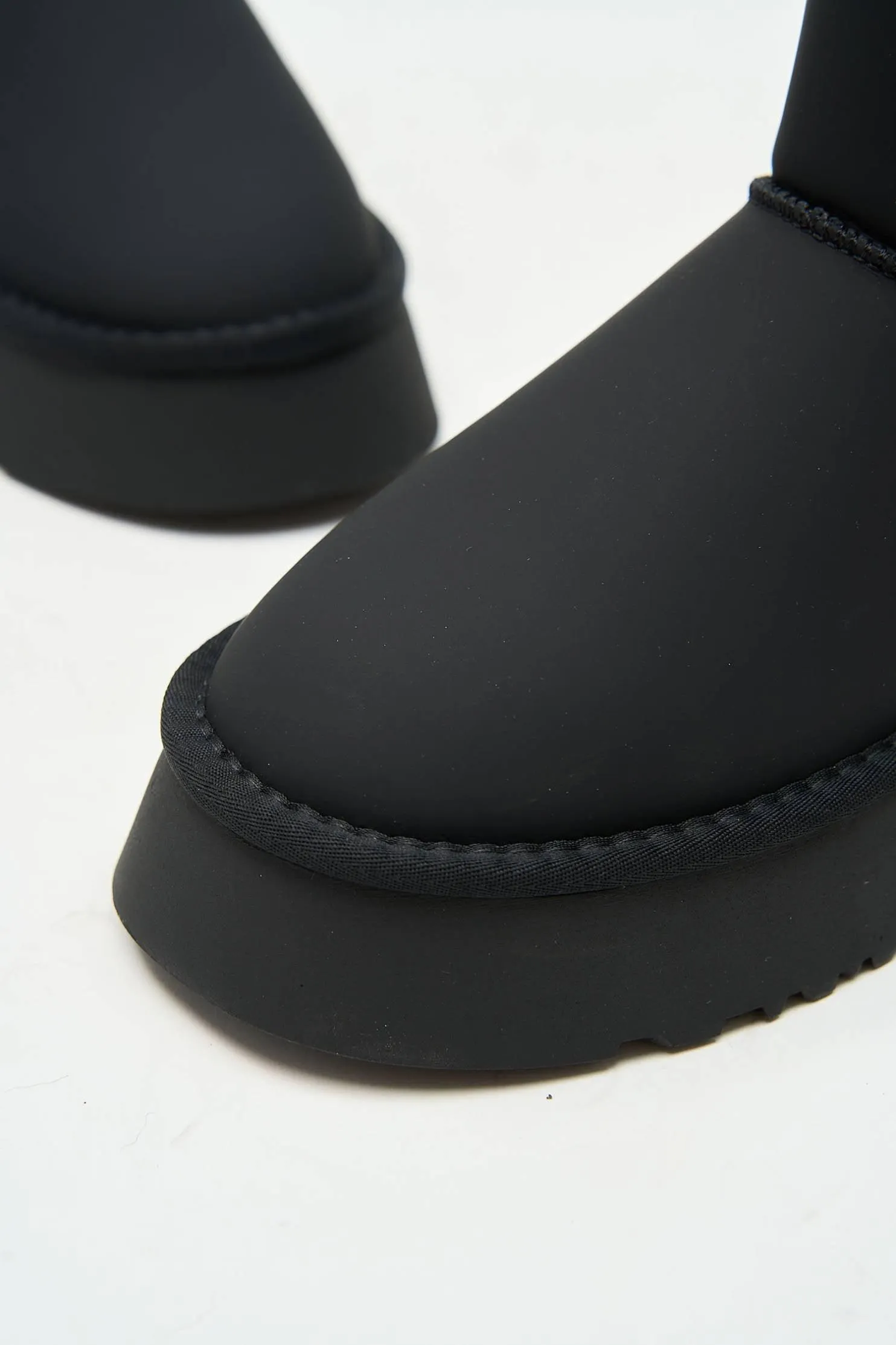 Alpe Black