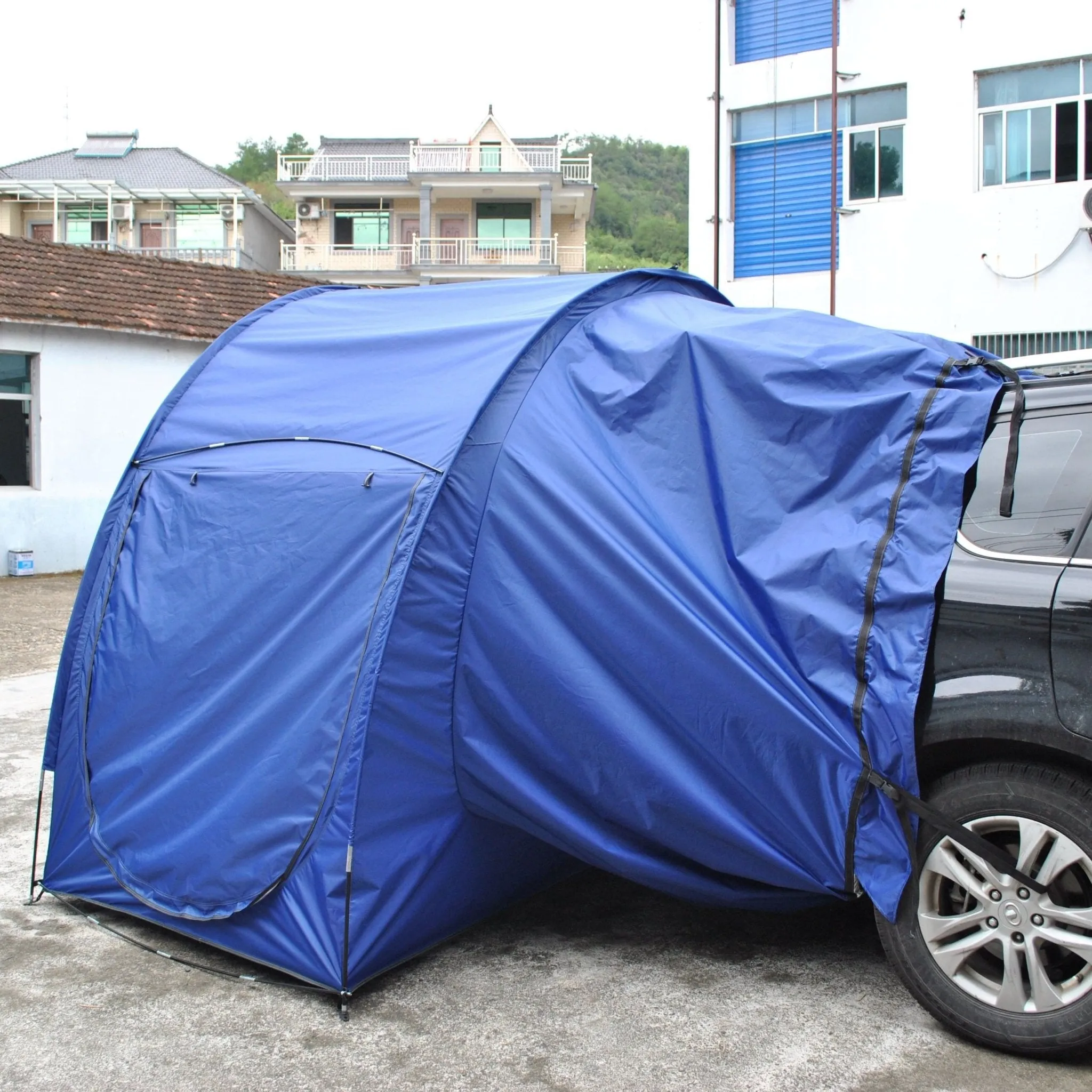 CanvasWing - Mesh Hallway Dual Purpose Car Rear Trek Extension Tent