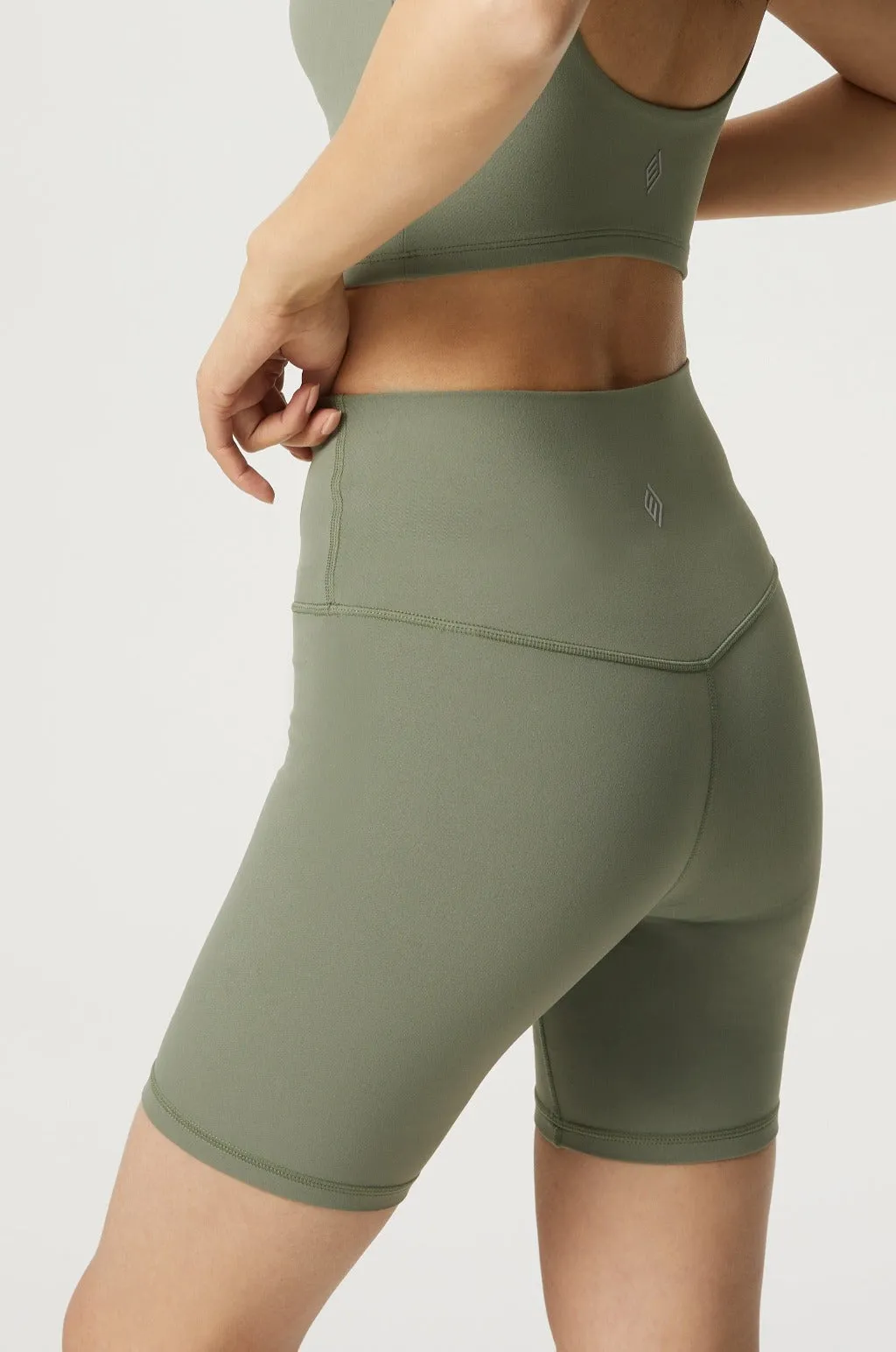 CloudSoft Shorts (Biker 6'')