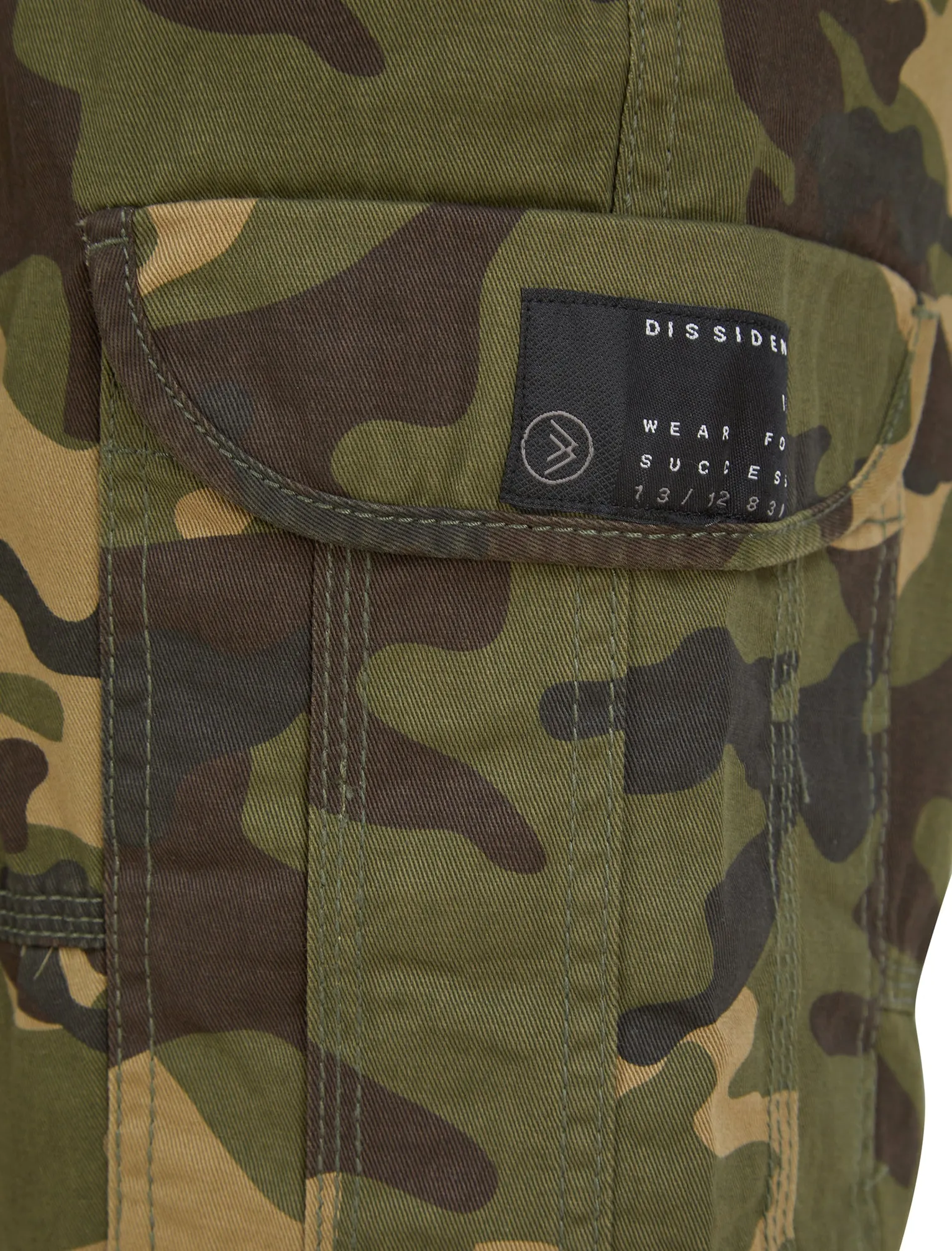 Danson Multi-Pocket Stretch Cotton Twill Cargo Shorts in Camo Print - Dissident