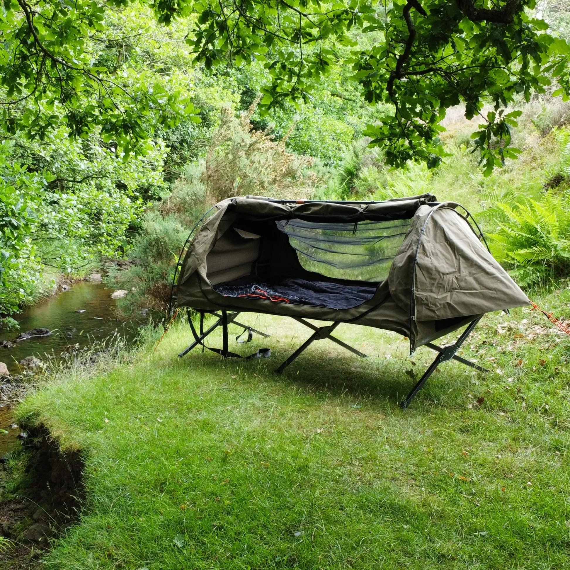 Dusk to Dawn 900 Swag Tent - Darche - T050801200C