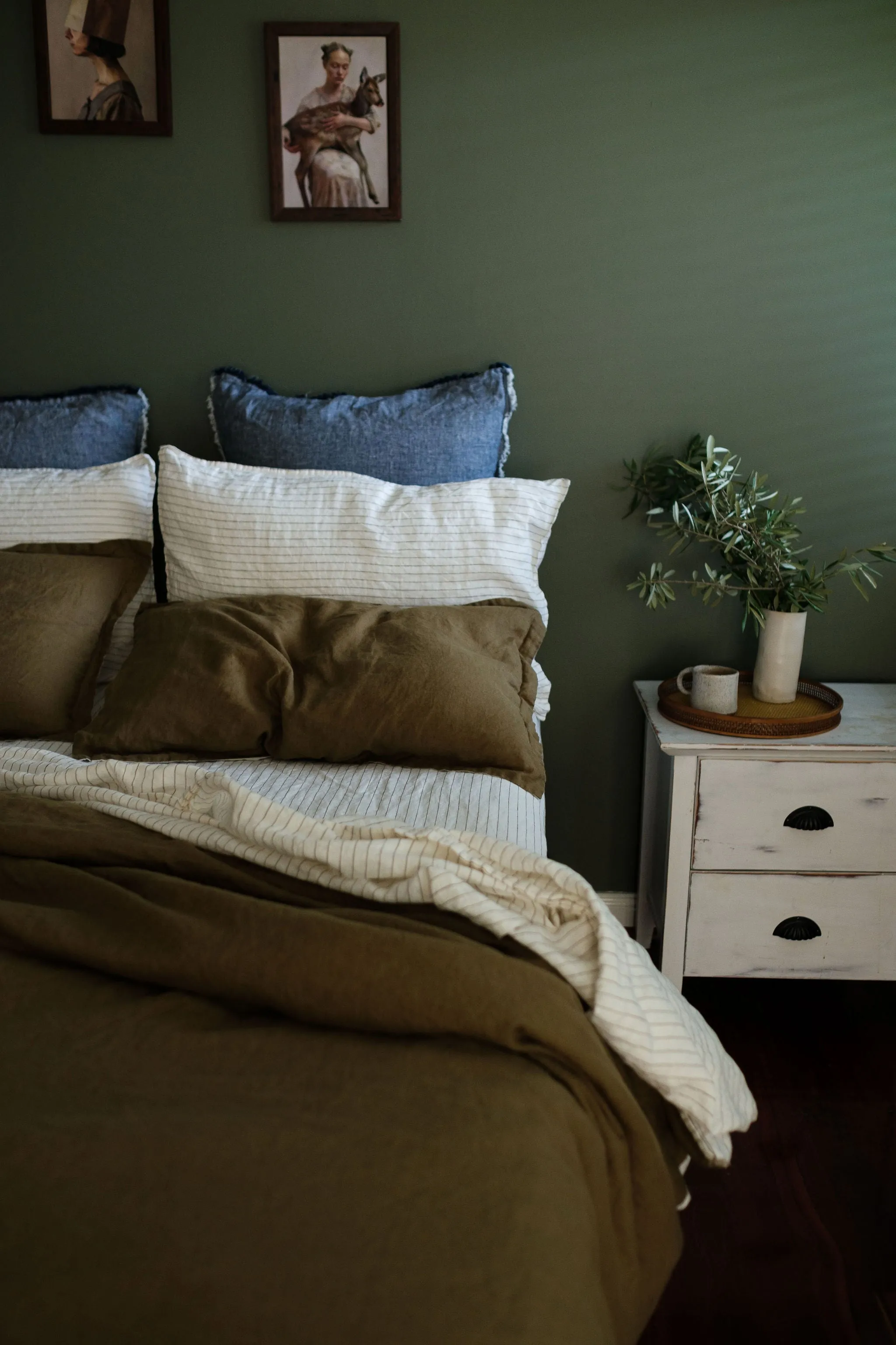 EUROPEAN FLAX LINEN FLAT SHEET - OLIVE PINSTRIPE