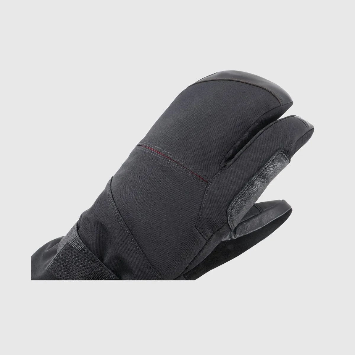 Heated Gloves - Superior Grip for Outdoor Adventures