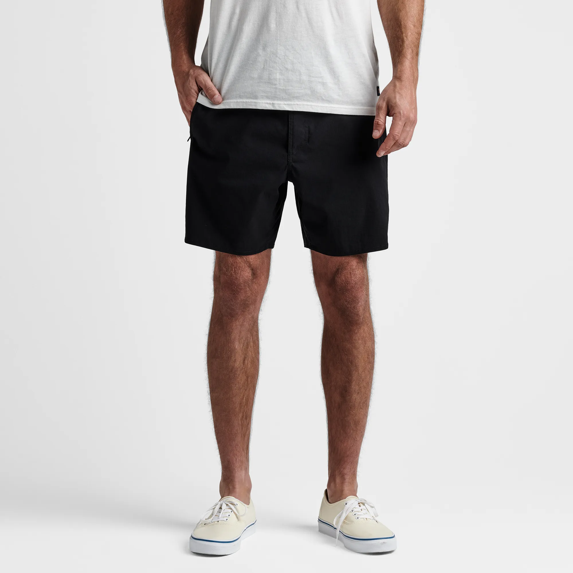 Layover Trail Shorts - Black