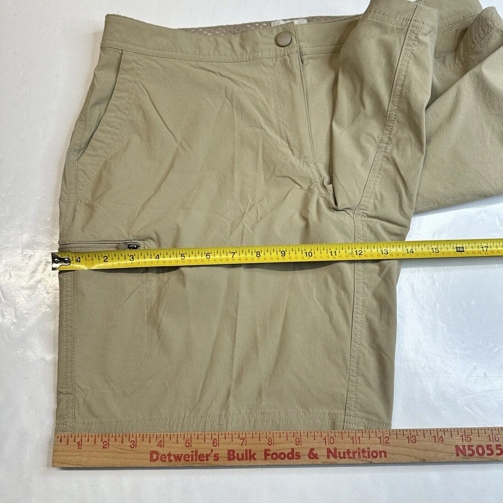 LL Bean Shorts Womens 14 Beige Comfort Trail Water Repellet Hiking Nylon UPF50 