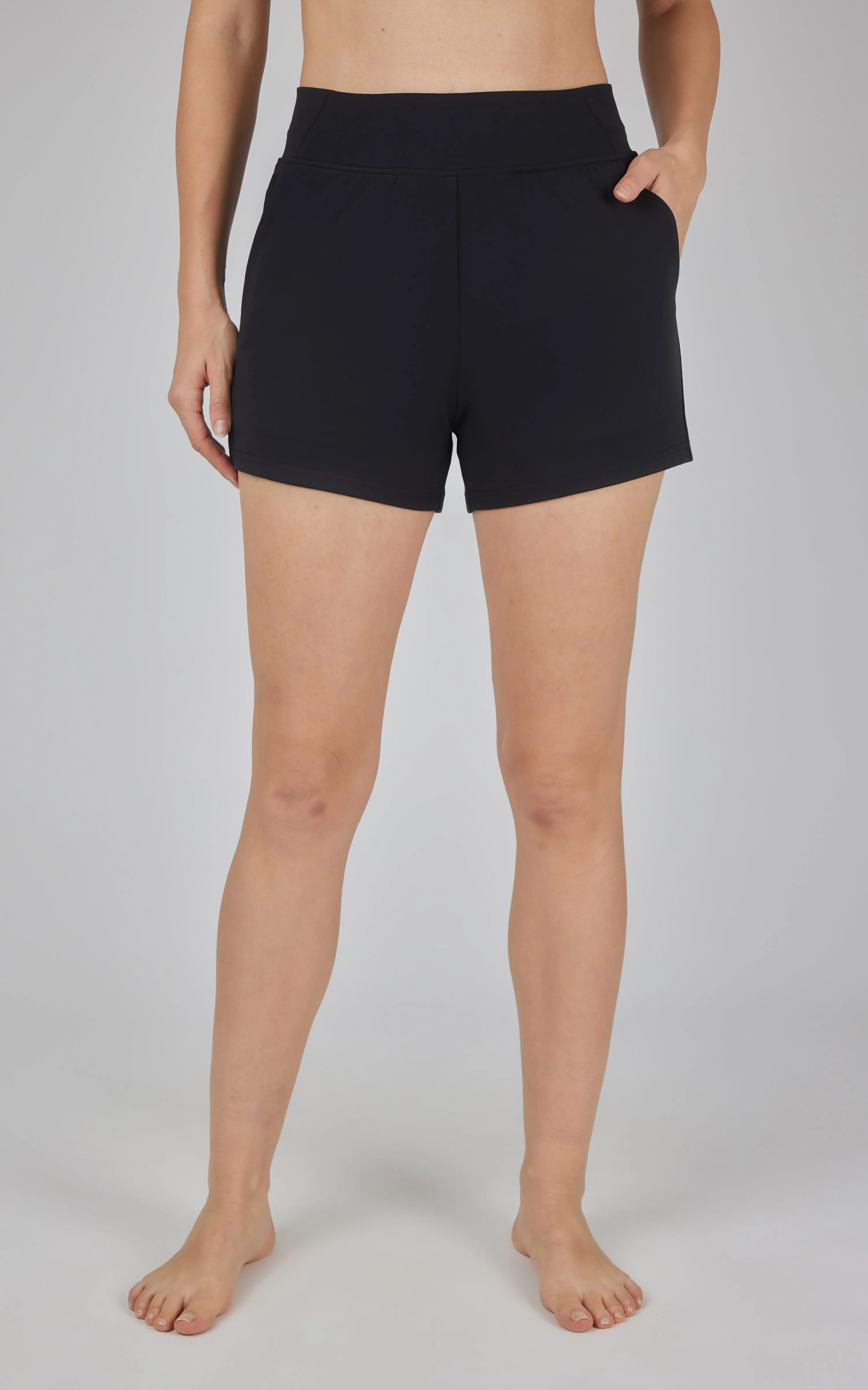 Lux Multi Pocket 4" Short