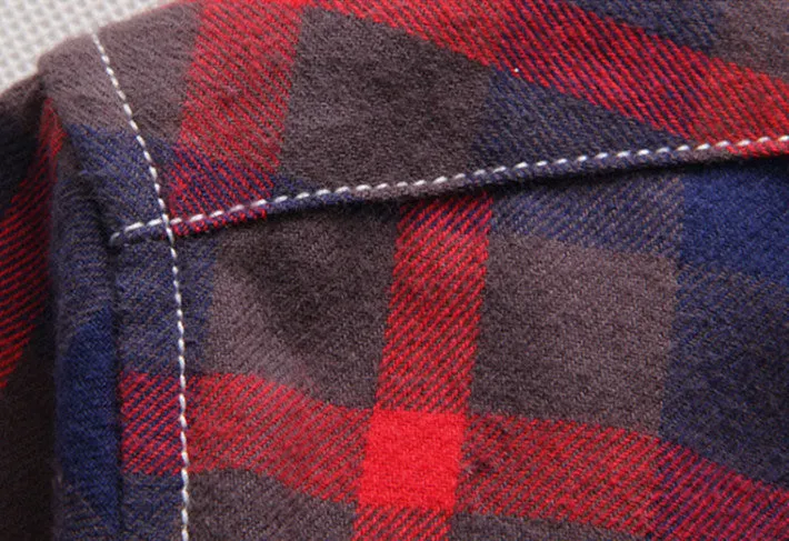 Men's Plaid Casual Shirt With Turn Down Collar