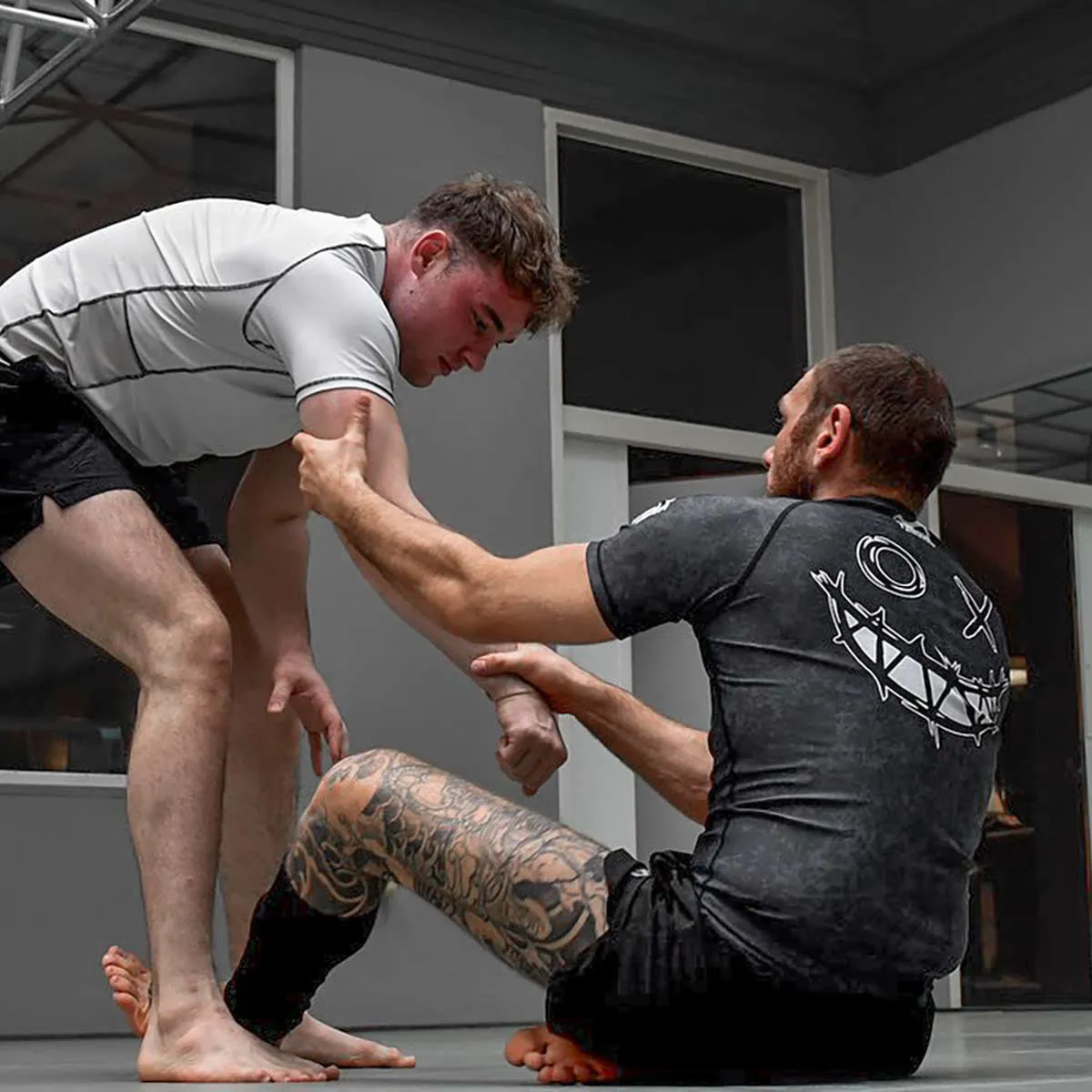Rashguard EVO Serious - Schwarz