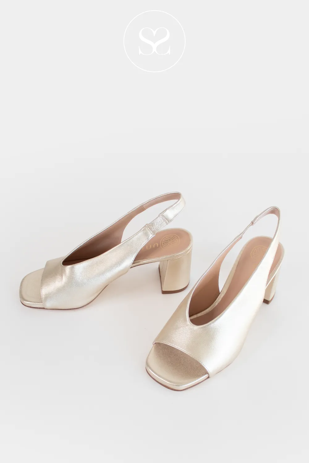 UNISA MONDY GOLD LEATHER BLOCK HEEL SLINGBACK SANDALS