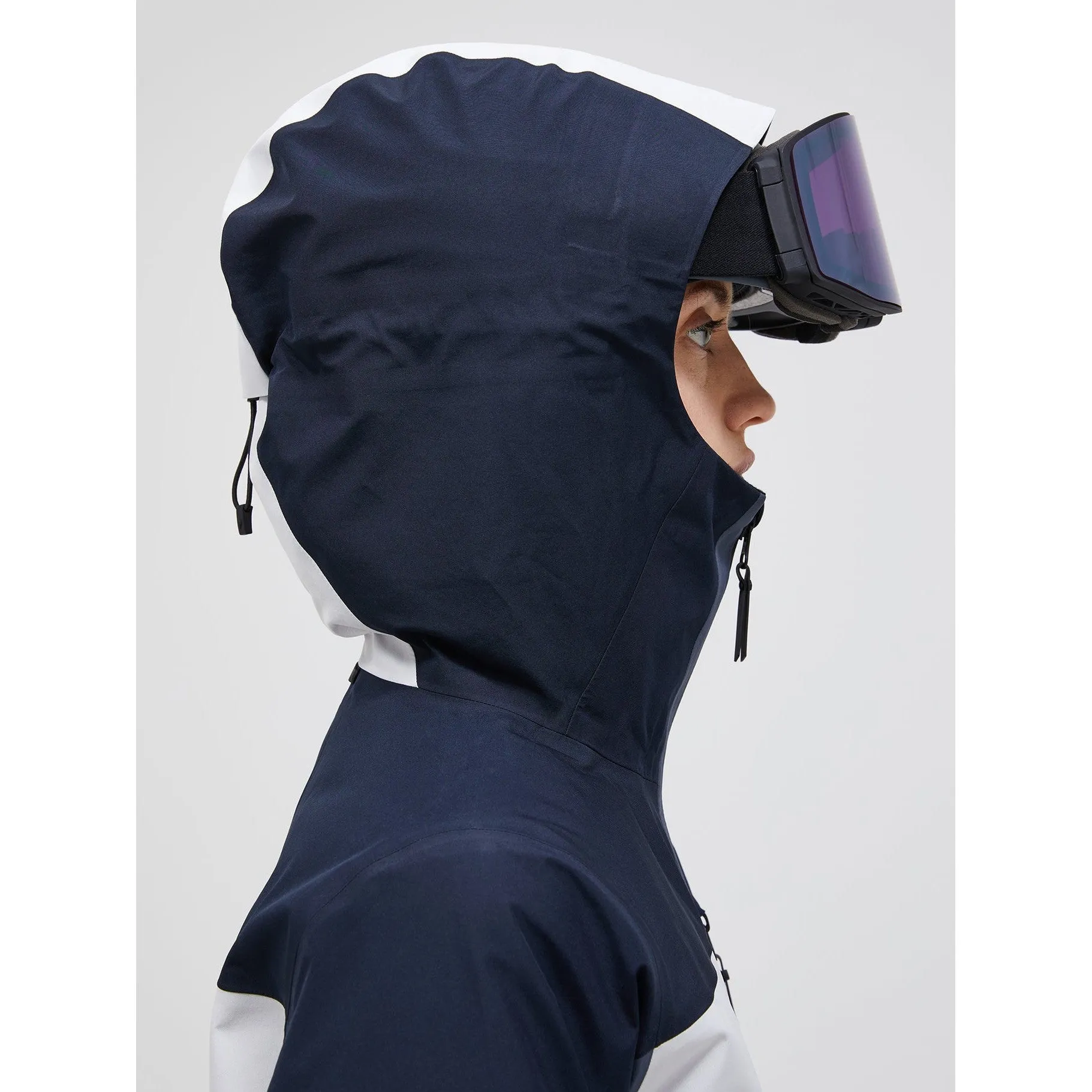 Women's Gravity Gore-Tex 3L Jacket (Past Season)