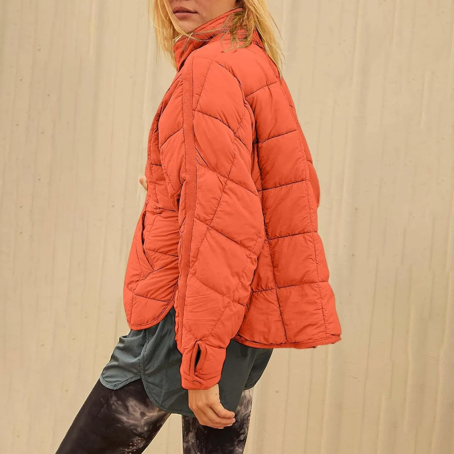 Womens Lightweight Oversized Down Coat Long Sleeve Zip Water Resistant Packable Puffer Jacket Warm Short Winter Coat