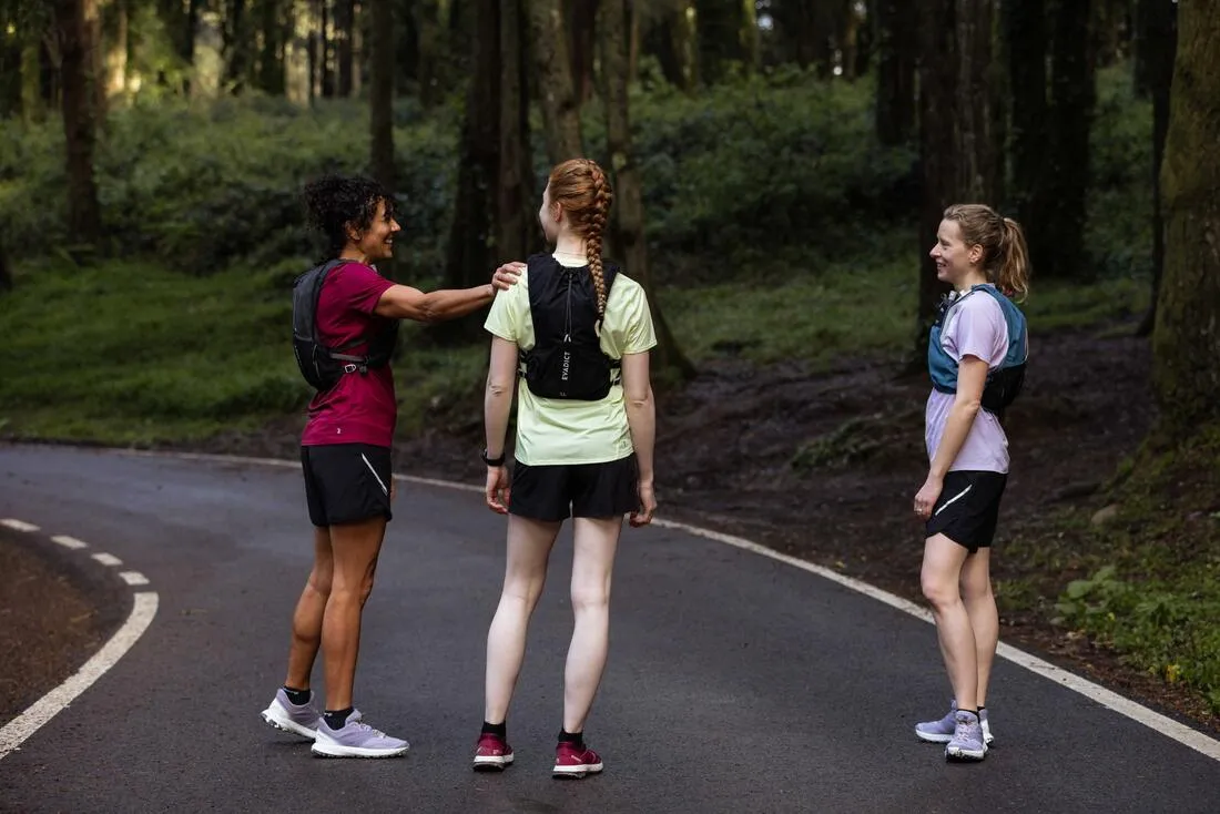 WOMEN'S TRAIL RUNNING BAGGY SHORTS - BLACK
